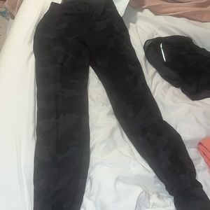 Size 6 lululemon black camo align joggers perfect condition only worn once